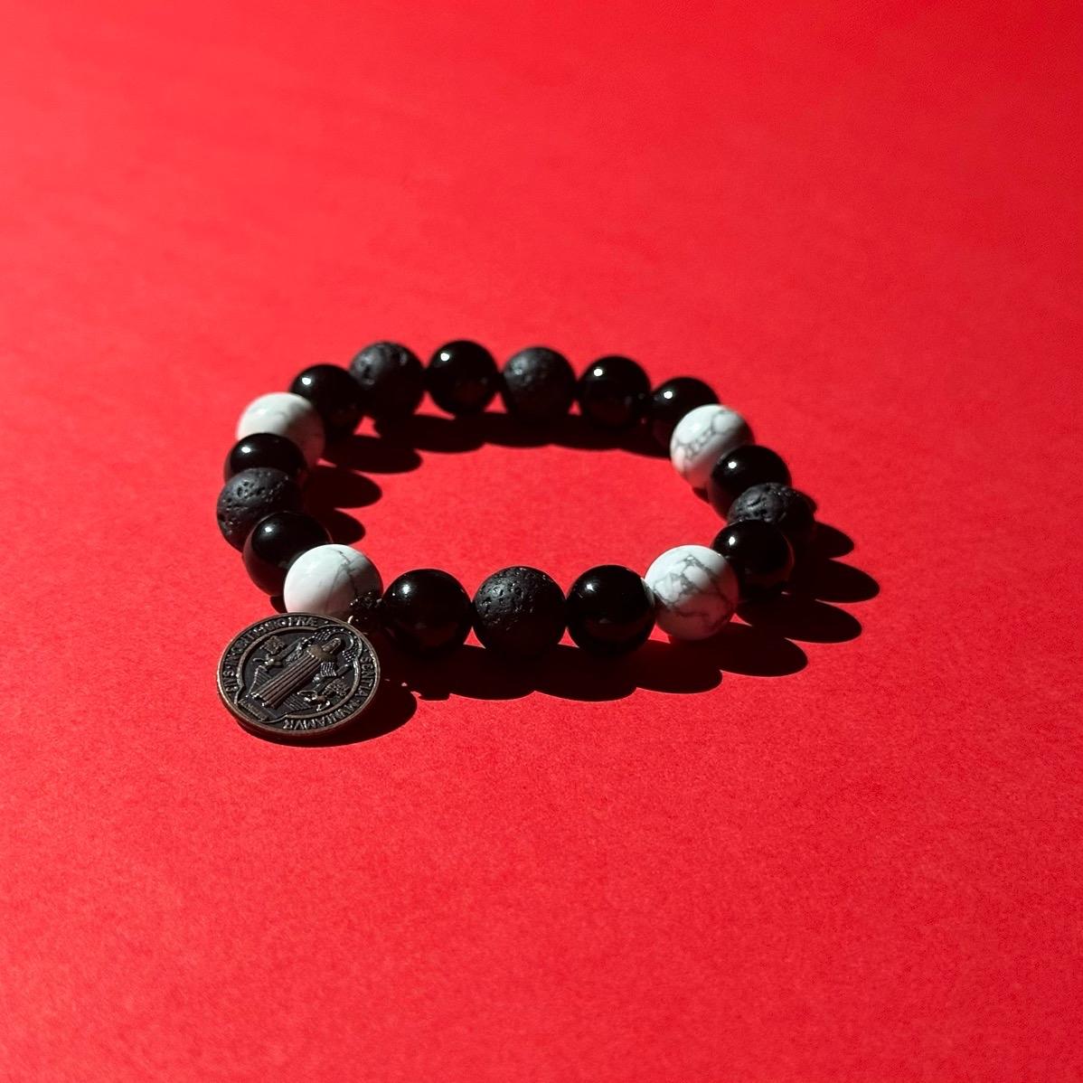 Gem-Stone Bracelet with Howlite, Black Obsidian and Lava Stone