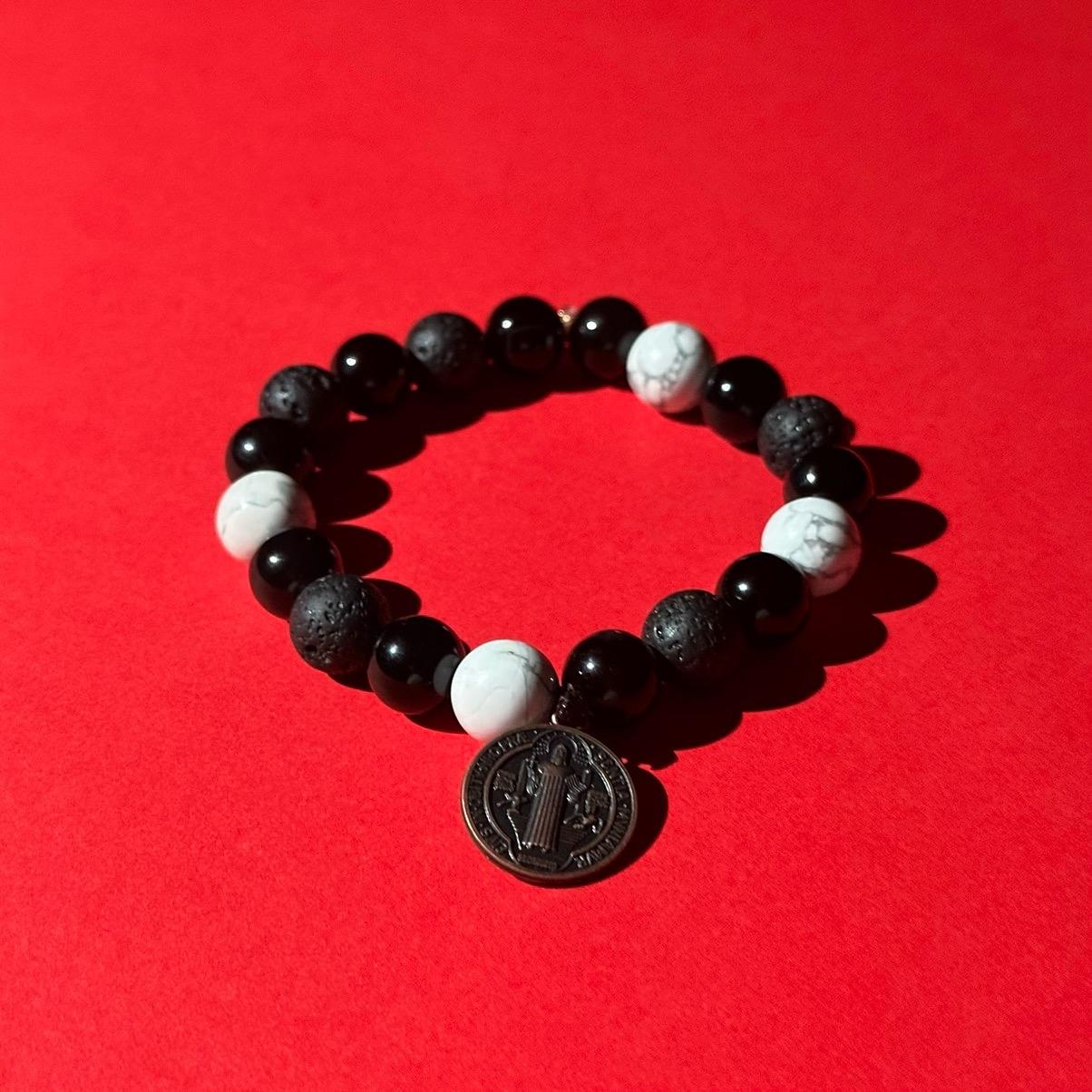 Gem-Stone Bracelet with Howlite, Black Obsidian and Lava Stone